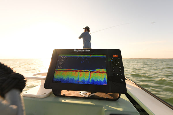Raymarine Element 9 HV Combo with HV-100 Transom Mount Transducer & Lighthouse North America Chart